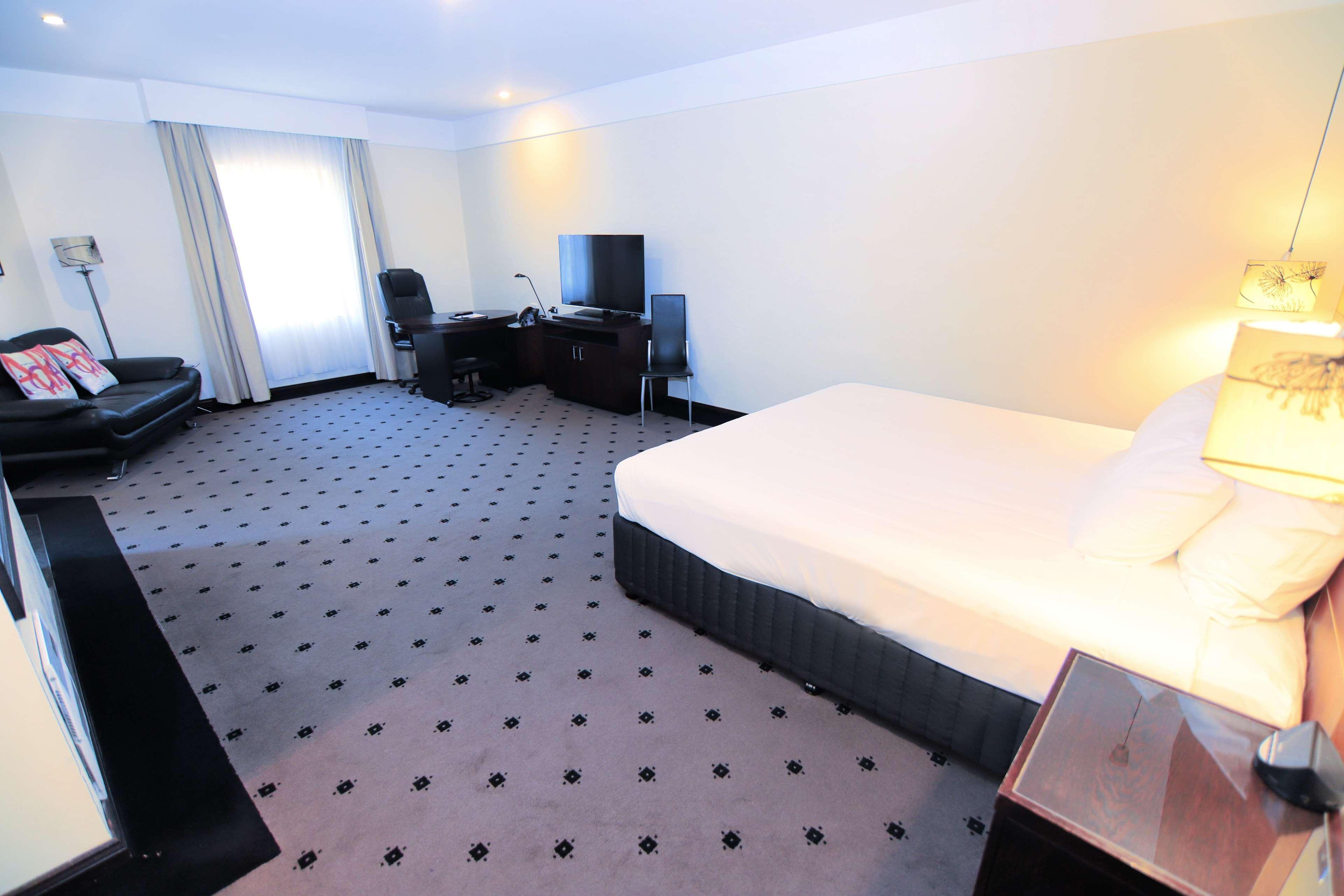 Best Western Plus Гоулбёрн Экстерьер фото